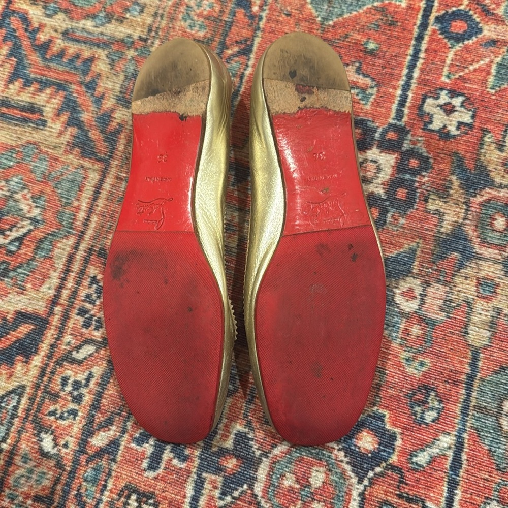 Gold Christian louboutin flats - Picture 2 of 2